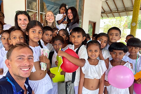 visita scuola locale srilanka