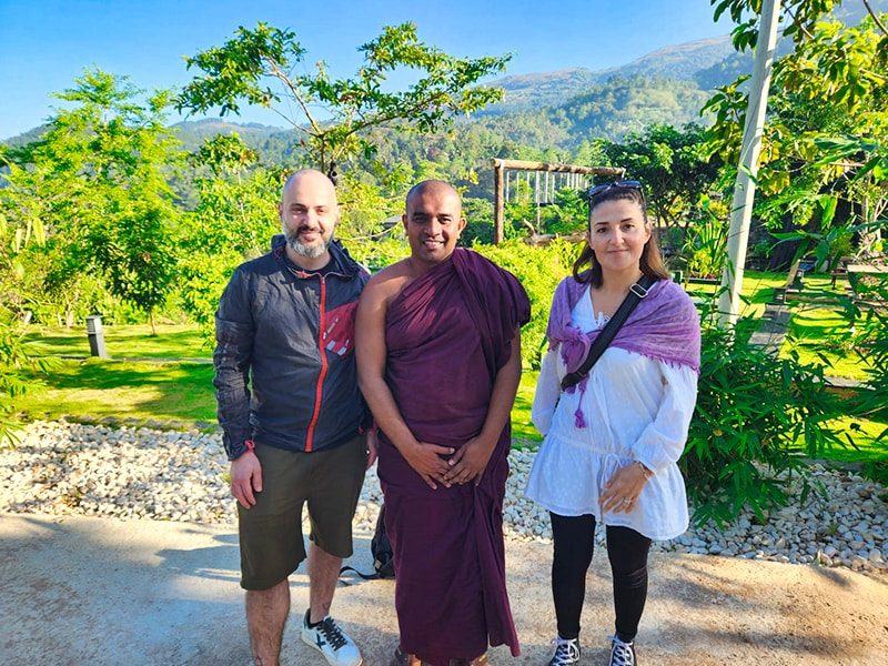 monaco nihada Arana con i turisti amarina Holidays